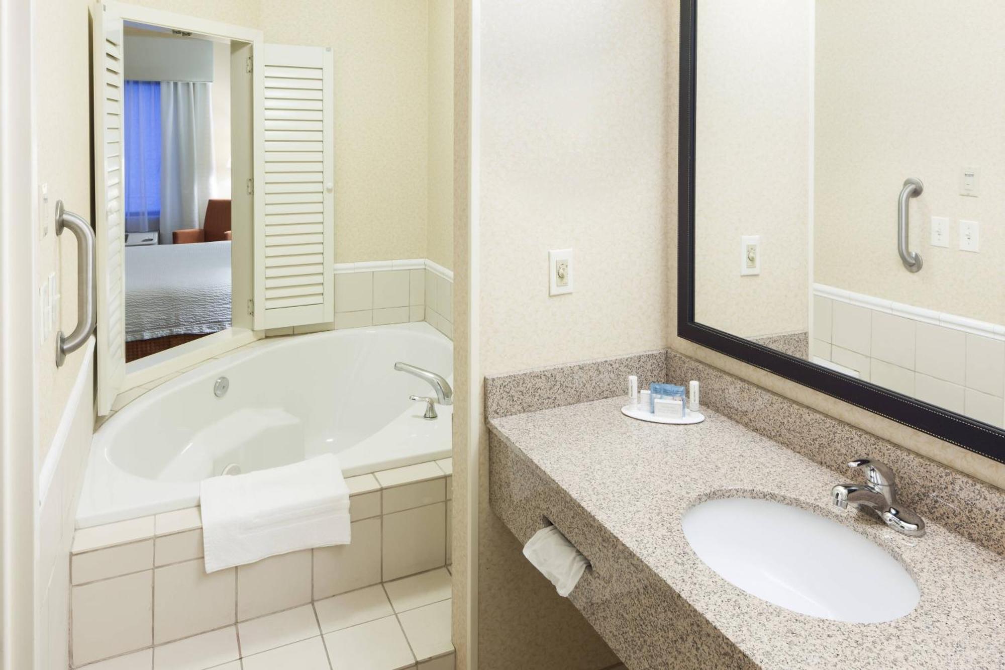 Fairfield By Marriott Ruston Hotel Luaran gambar