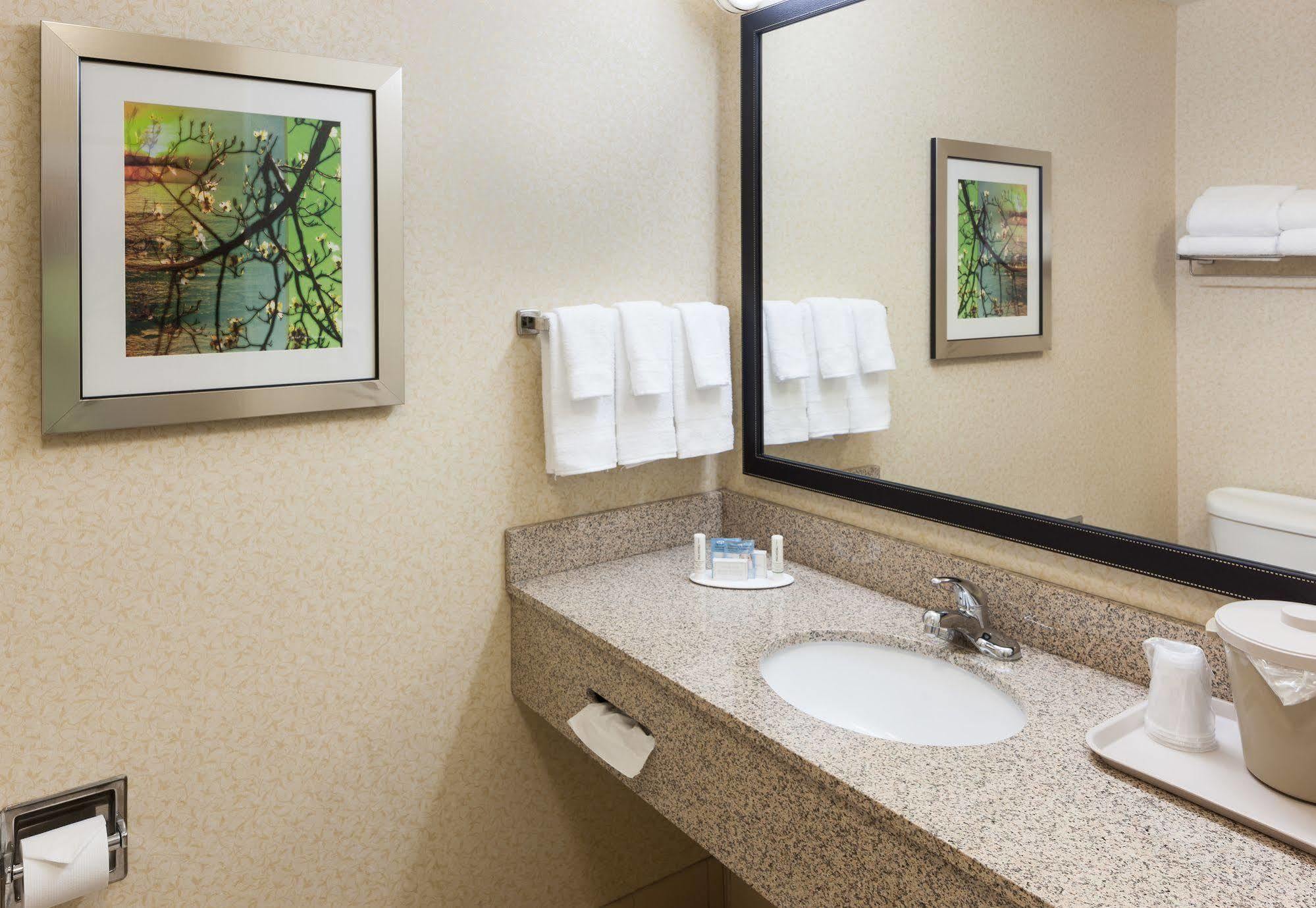 Fairfield By Marriott Ruston Hotel Luaran gambar